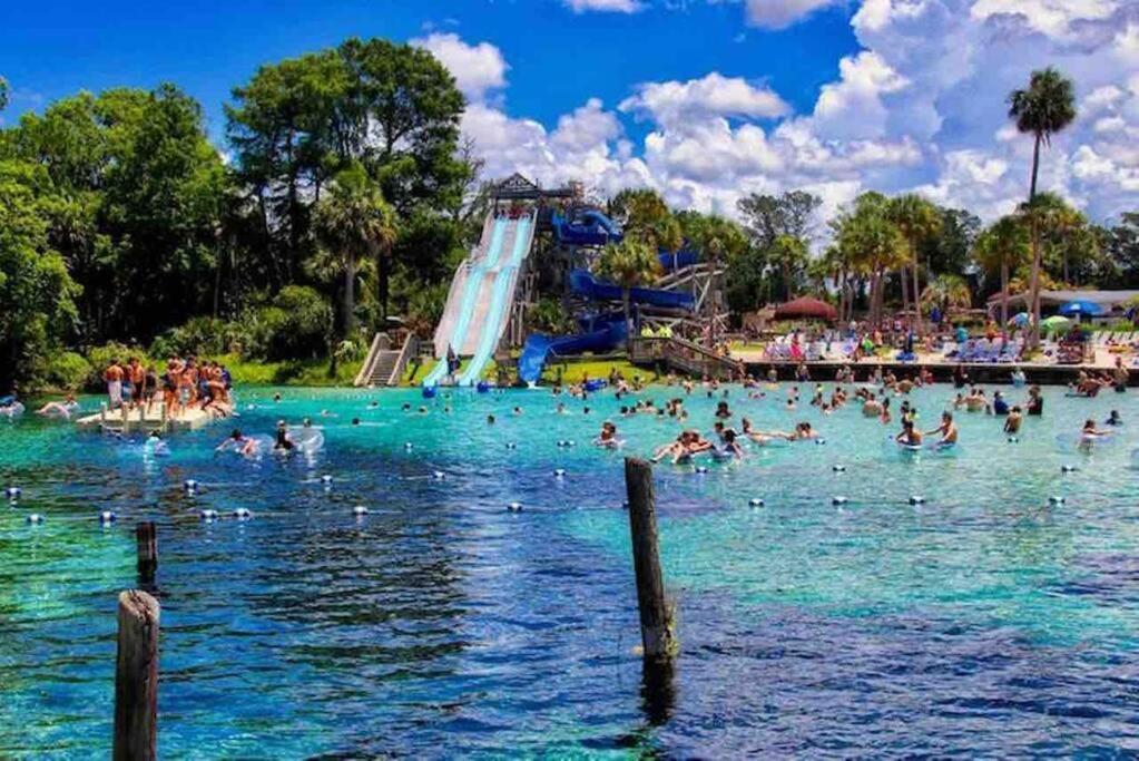 Manatee Oasis Weeki Wachee Family Fun Pool Home Spring Hill Exterior foto