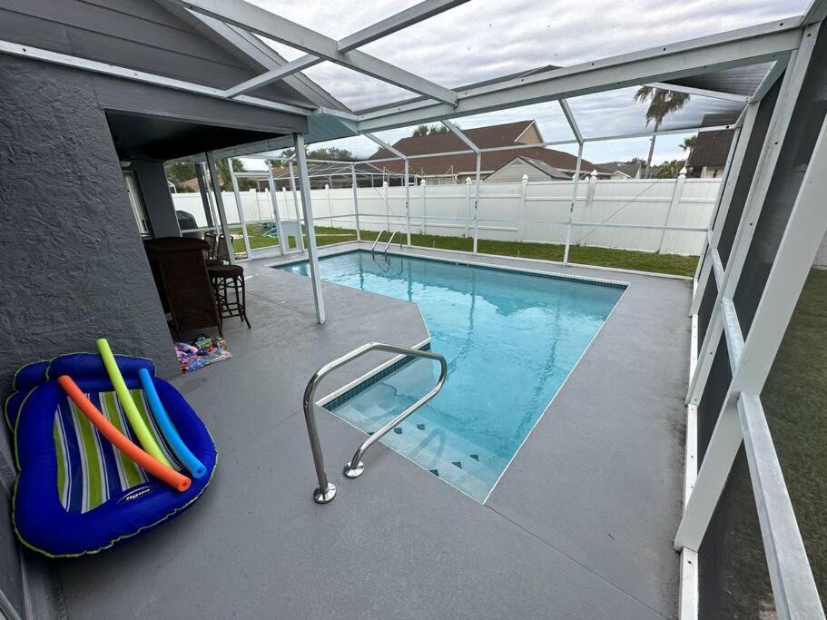 Manatee Oasis Weeki Wachee Family Fun Pool Home Spring Hill Exterior foto