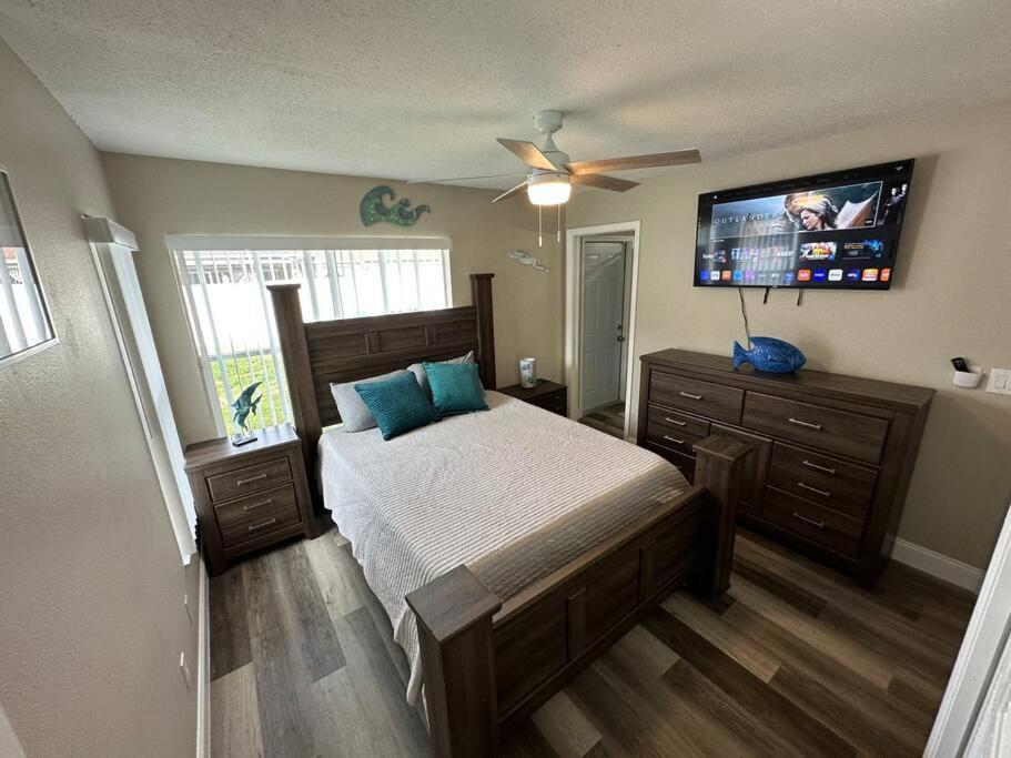 Manatee Oasis Weeki Wachee Family Fun Pool Home Spring Hill Exterior foto